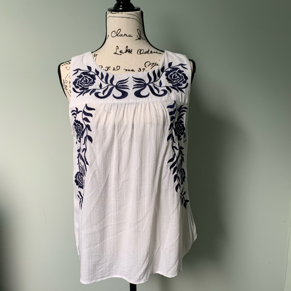 THML Embroidered Top XL